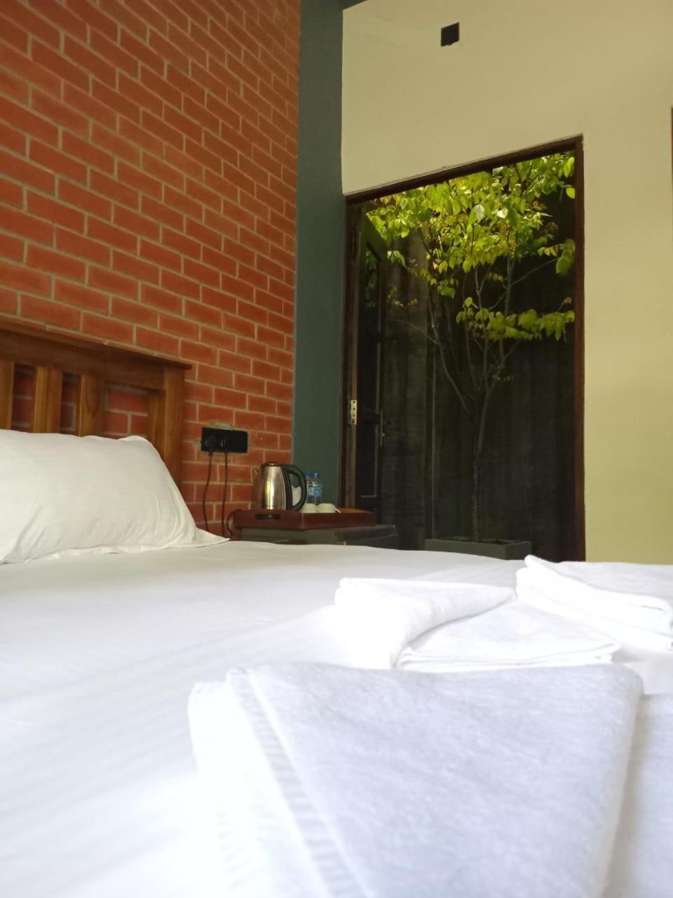 Coffee House Dambulla Hotel Exterior photo